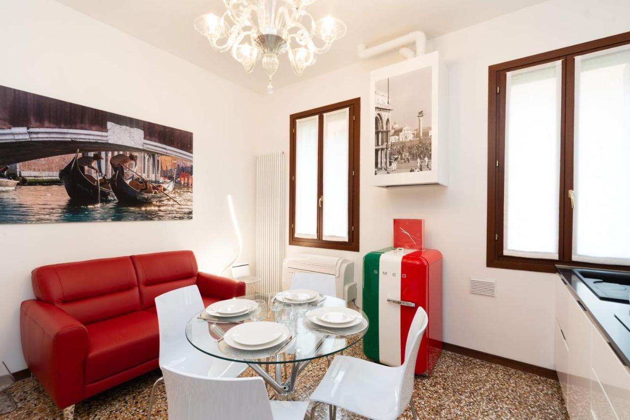 Just Urban Stays - Castello 5067 Boutique Apartment Velence Kültér fotó