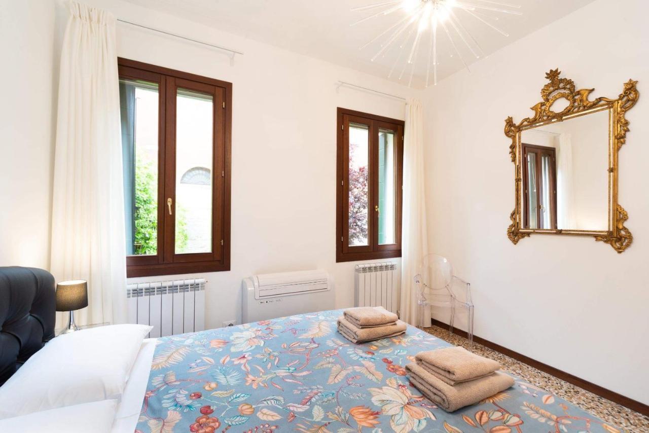 Just Urban Stays - Castello 5067 Boutique Apartment Velence Kültér fotó