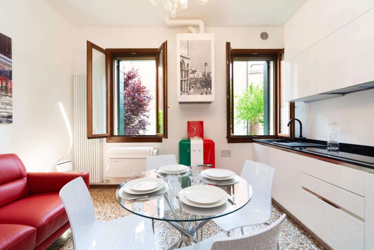 Just Urban Stays - Castello 5067 Boutique Apartment Velence Kültér fotó